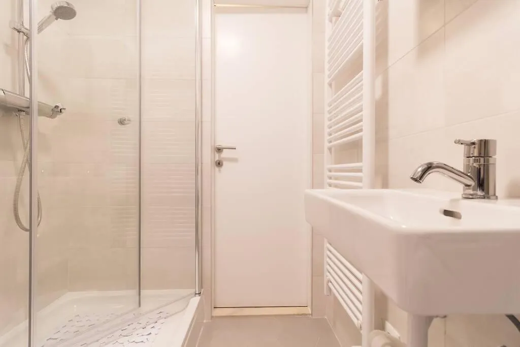 Apartment Lali Trogir - Updated 2Br Near Old Town