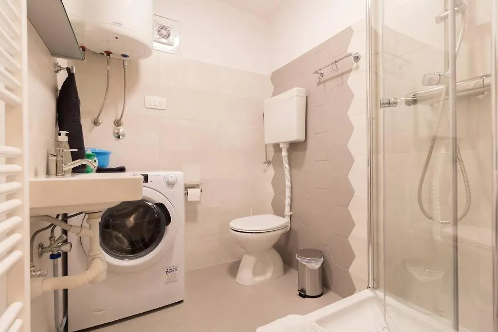 Apartment Lali Trogir - Updated 2Br Near Old Town Croatia