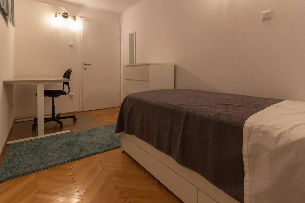 Apartment Lali Trogir - Updated 2Br Near Old Town 0*,