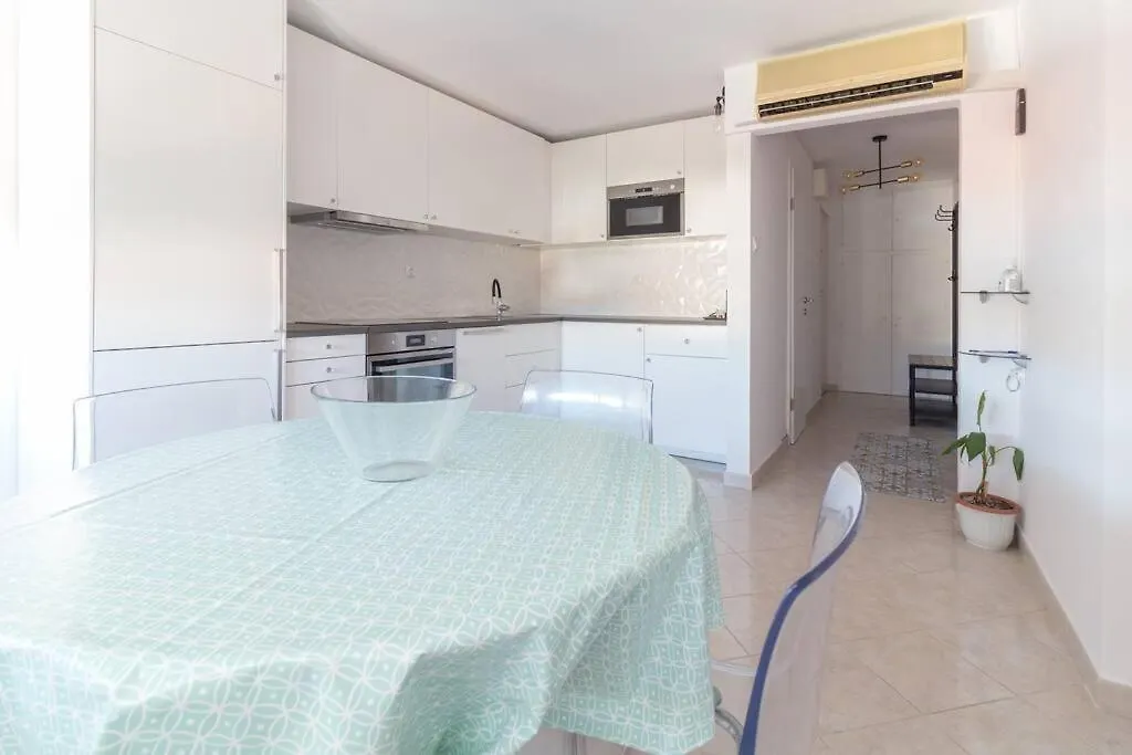 Apartment Lali Trogir - Updated 2Br Near Old Town