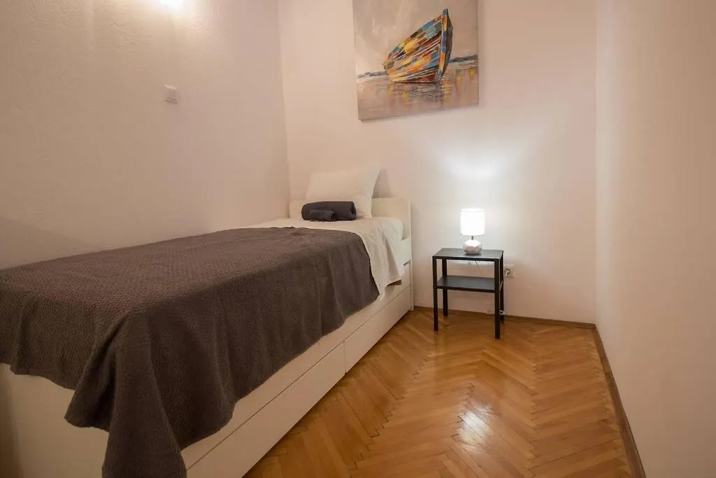 Apartment Lali Trogir - Updated 2Br Near Old Town Croatia